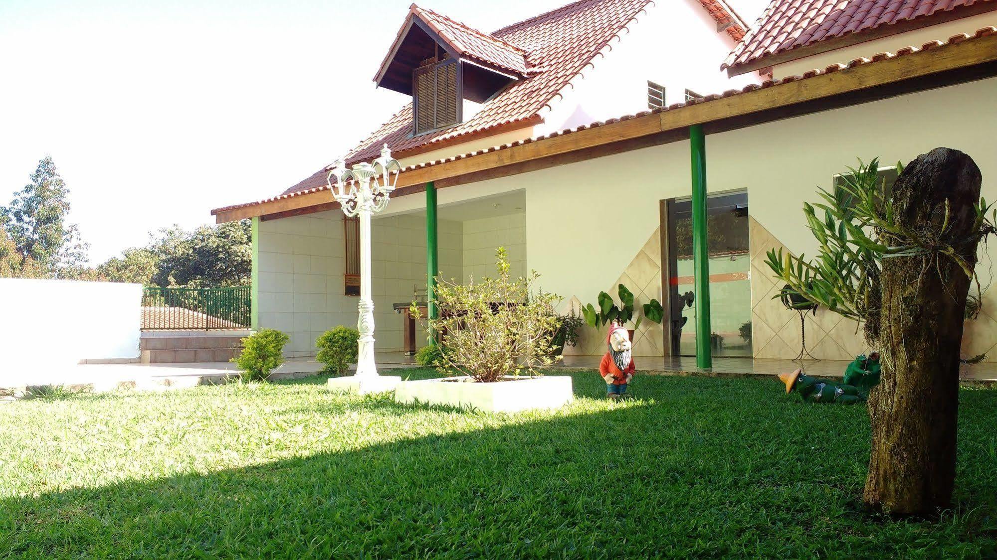 Pousada Sao Judas Tadeu Guaratinguetá Esterno foto